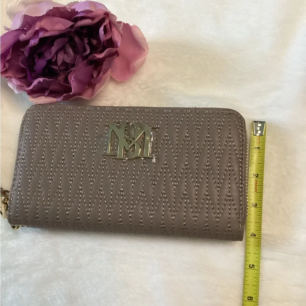 Badgley Mischka Vegan Leather Long Wallet With Phone Pocket And Wristlet Taupe - Picture 6 of 6